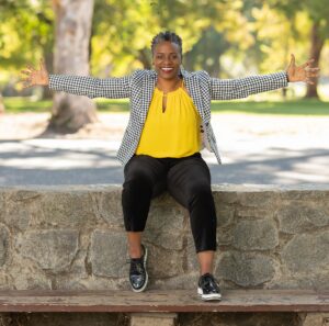 Doctor Temeca L Richardson teaching how to start an online business